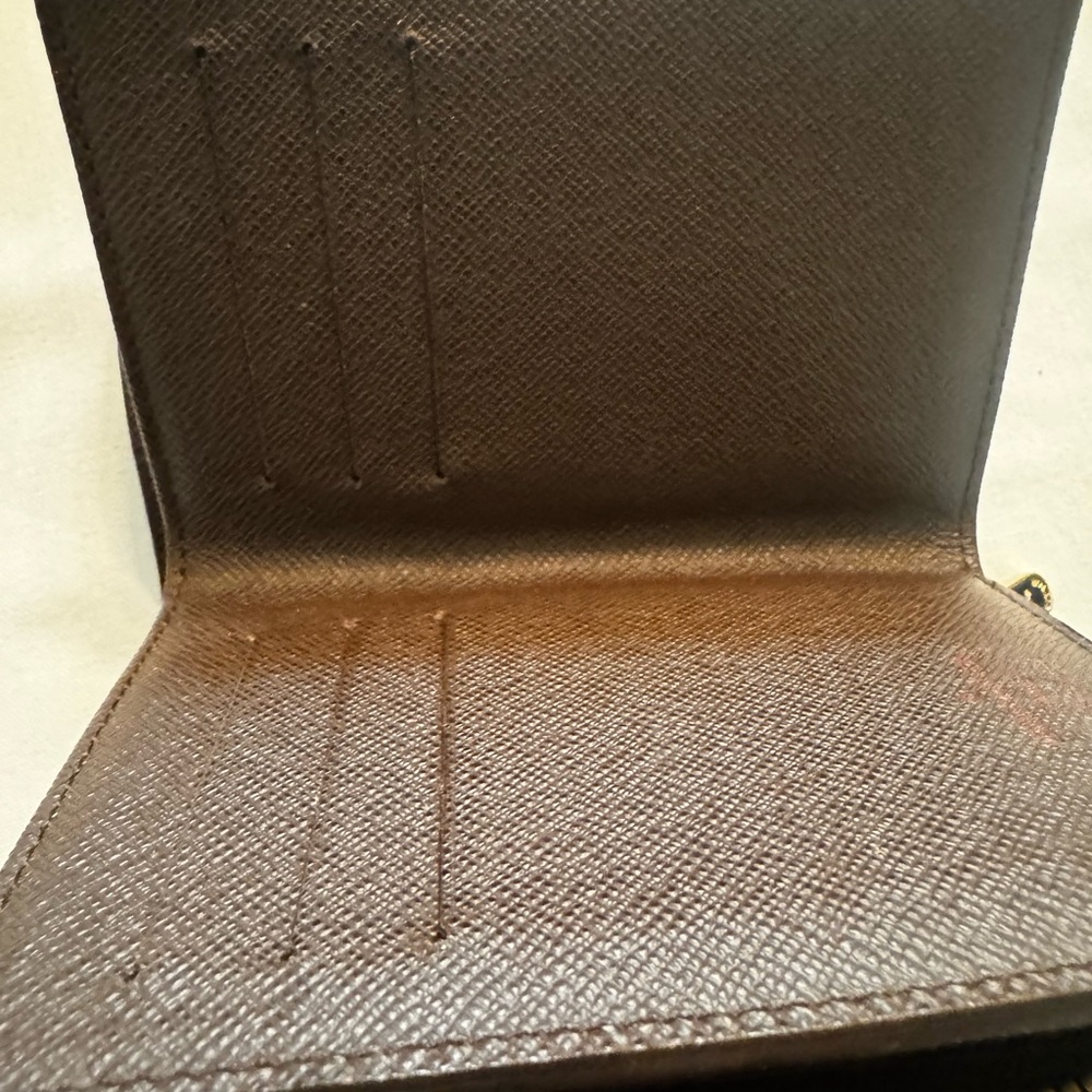 Louis Vuitton Damier Ebene Louisville wallet - Picture 9 of 12